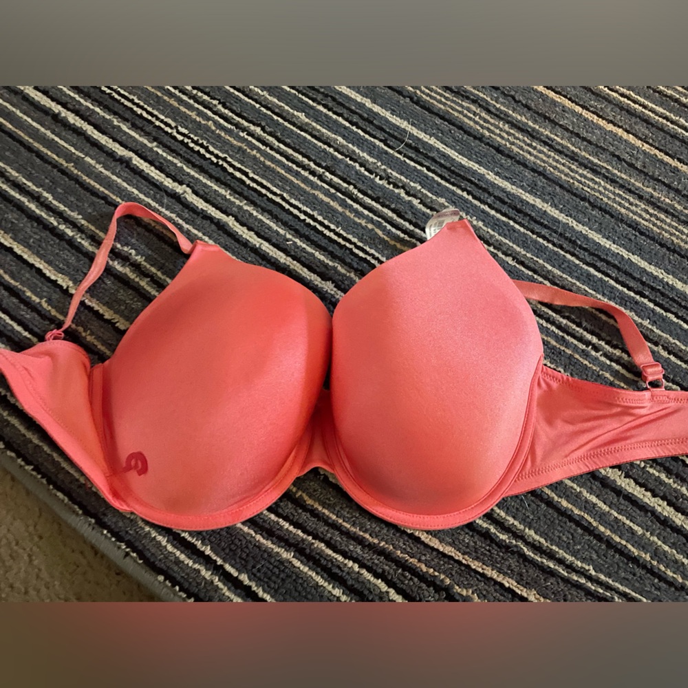 40DD wired bra adjustable straps